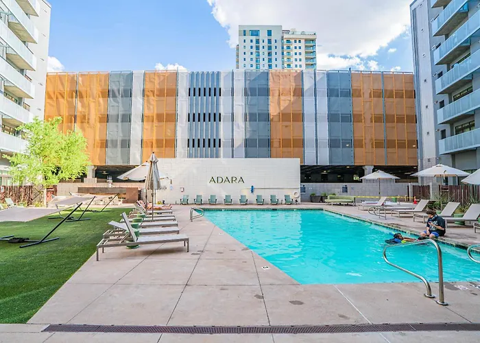Cdt Phx Balcony Gym Pool Wd & Parking Apartment