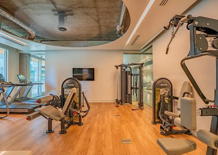 Cdt Phx Balcony Gym Pool Wd & Parking Apartment Phoenix